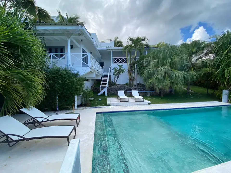 Spectacular Cozy Ocean View Staffed Villa